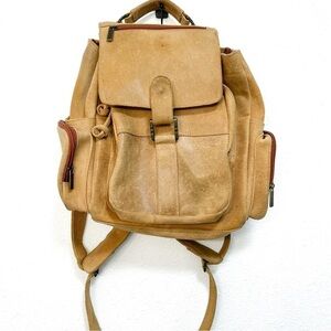 Le Donne Classic Multi Pocket Backpack